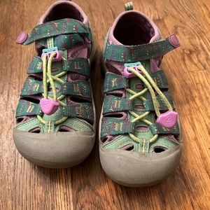 Kids Keens size 13